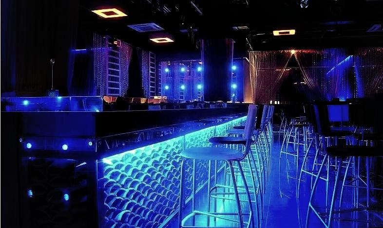 5種最火的酒吧裝修風(fēng)格效果圖