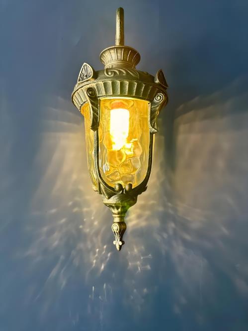 城陽小酒吧裝修設(shè)計效果圖