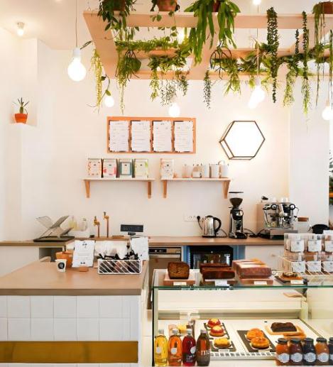 甜品店裝修設(shè)計(jì)，清新ins風(fēng)原木系咖啡甜品店