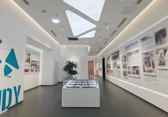 小型展廳如何設(shè)計(jì)更吸客：成為觀眾的“打卡圣地”