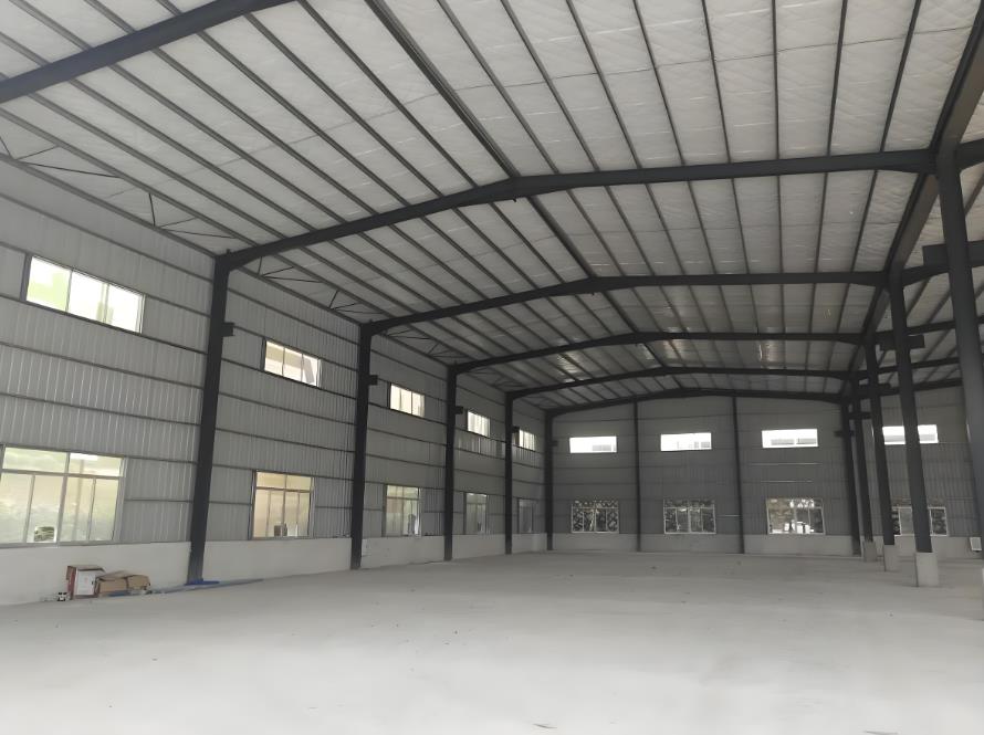 重慶鋼結(jié)構(gòu)廠房造價(jià)詳解：每平米多少錢(qián)？