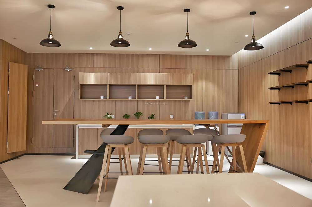 重慶店面裝修多少錢一平米？2025年報價解析+省錢避坑全攻略