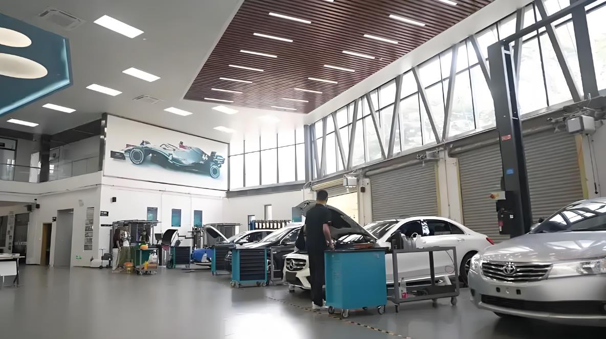 汽修廠車間裝修設(shè)計